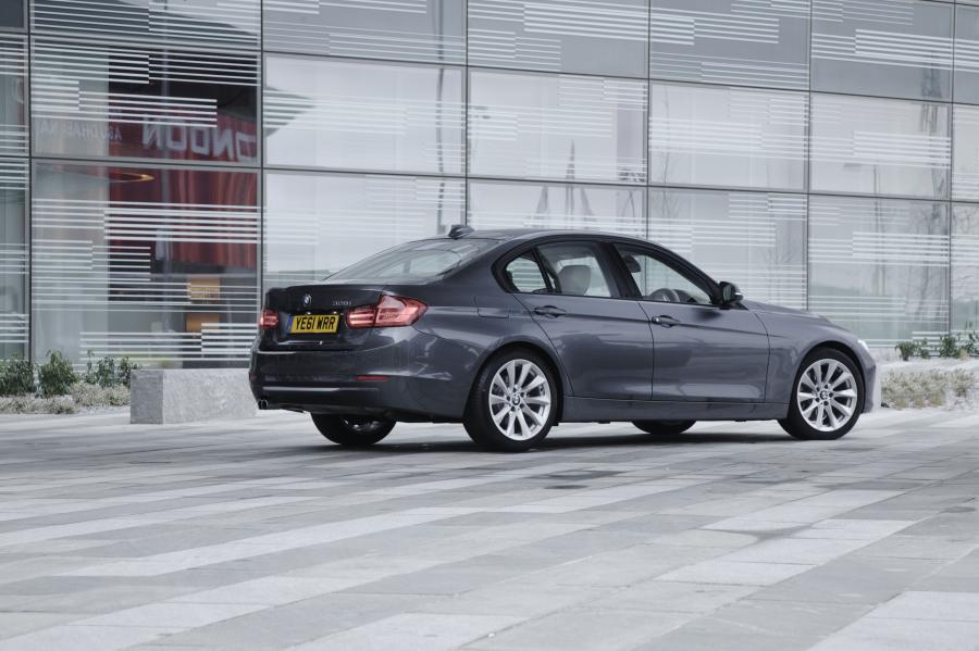  BMW 328i Modern 2012 года  (UK) (фото 19 из 29)